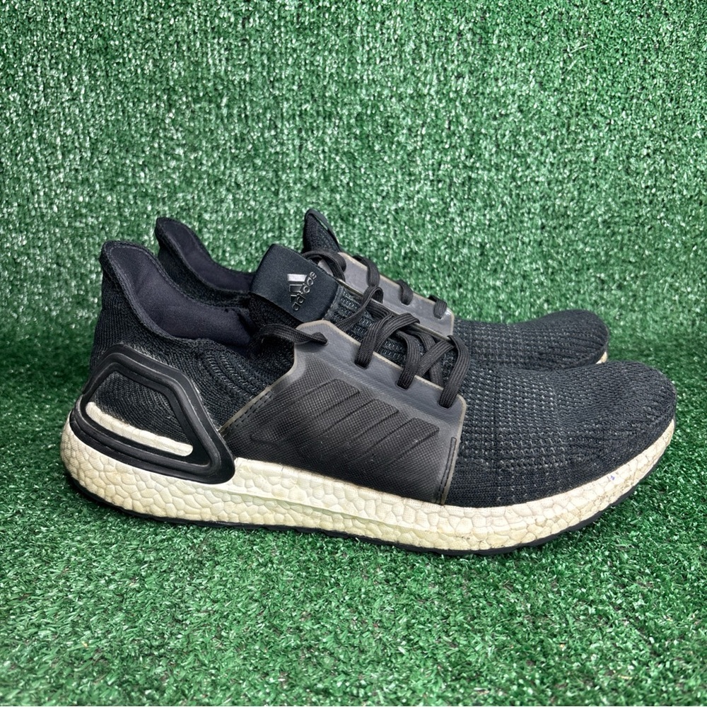 Adidas UltraBoost 19 G54009 Mens 11.5 Running Shoes Core Black Gray Sneakers